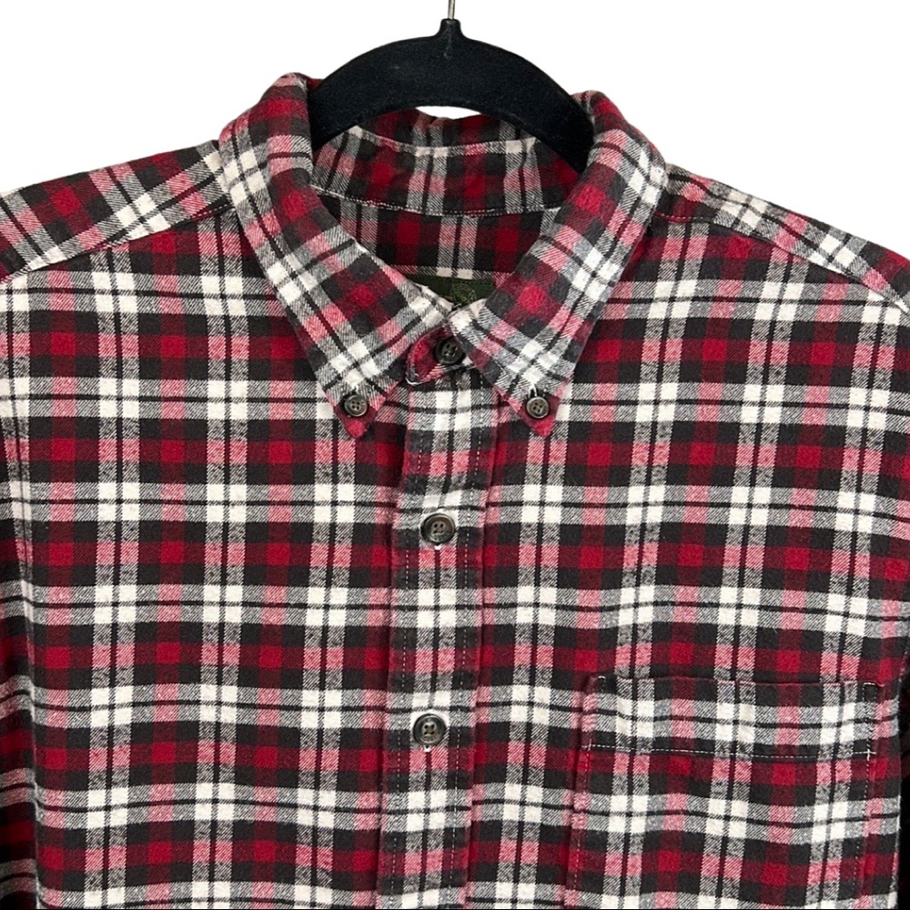 Eddie Bauer Cotton Plaid Button Up Shirt in a Large Tall